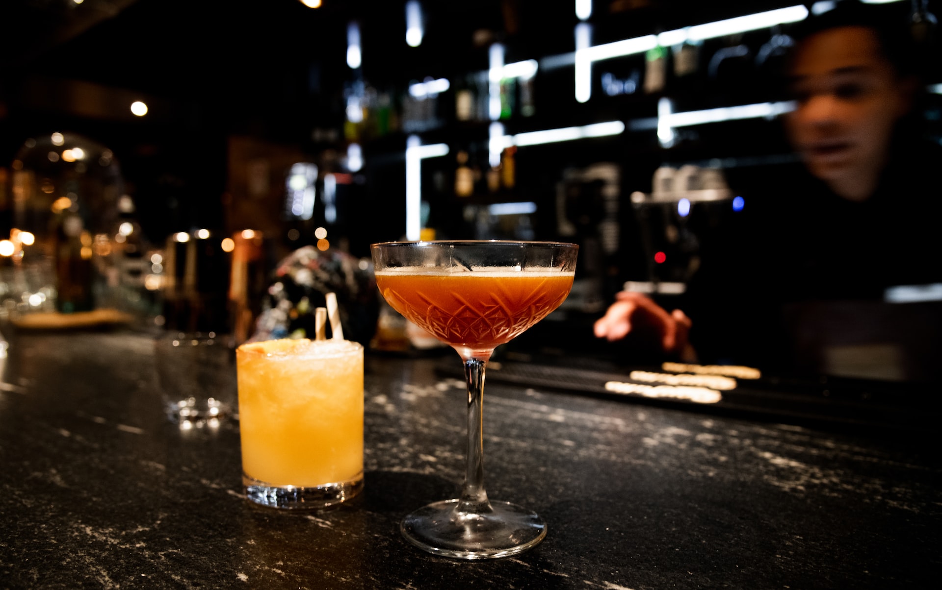 drink cocktail bars